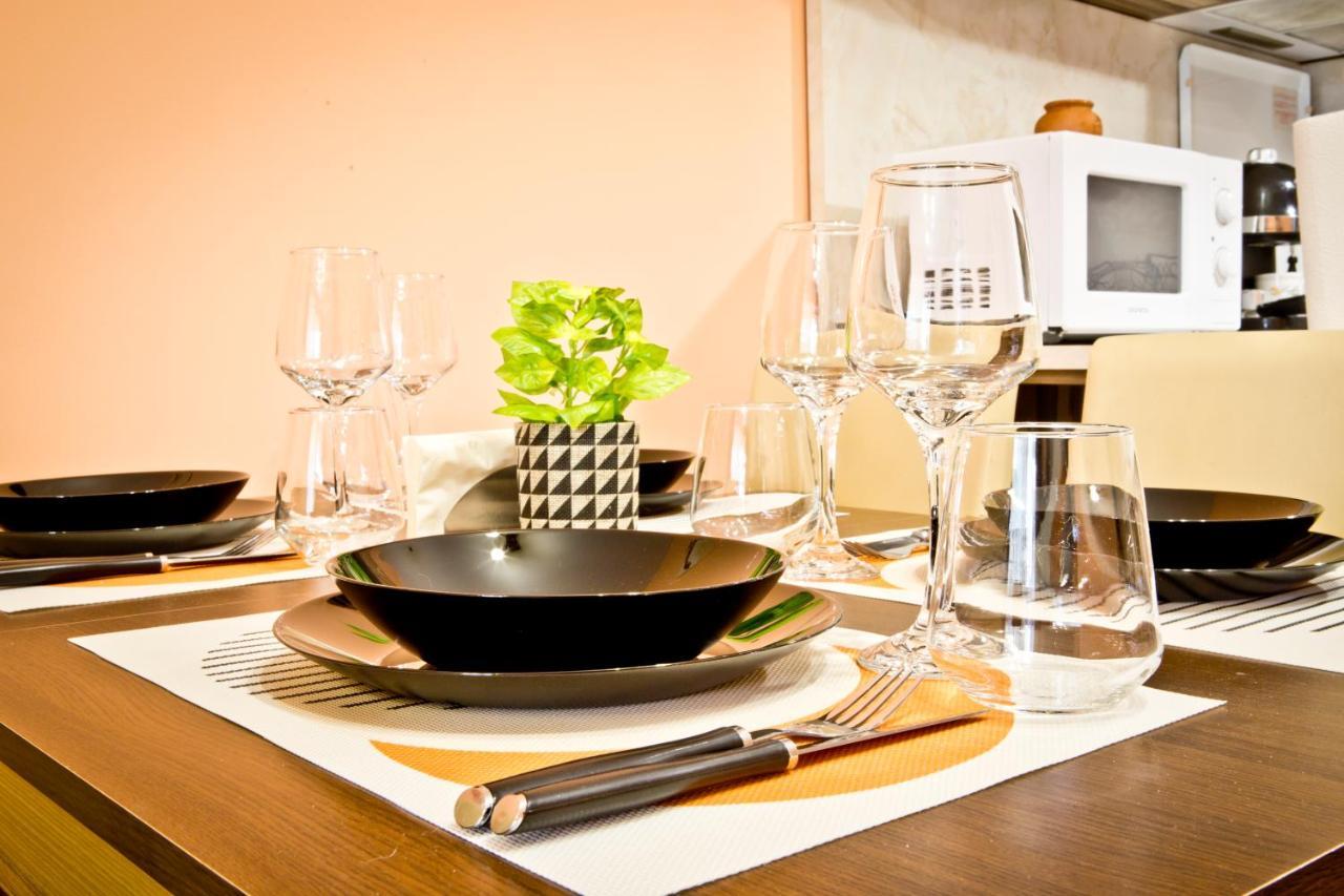 Sunflower Apartment City Center Plovdiv Eksteriør bilde